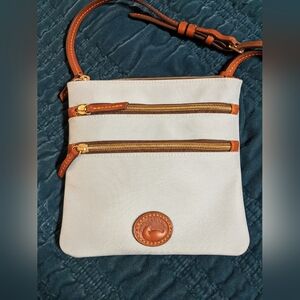 Dooney & Bourke Blue North South Triple Zip Crossbody Purse Excelle…